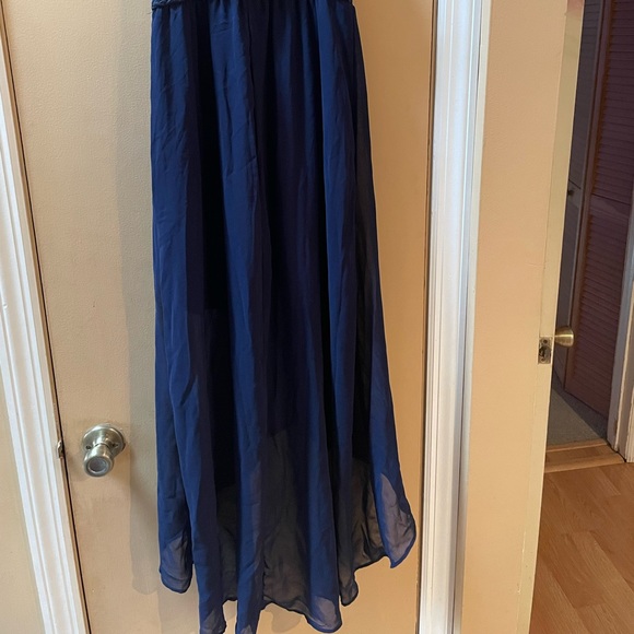 Beautiful Long Blue Dress - Picture 4 of 5